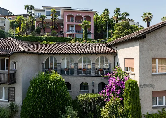 By La Perla Maison d'hôtes 3*