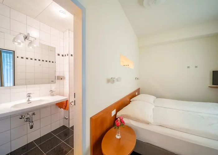 By La Perla Guest house Ascona