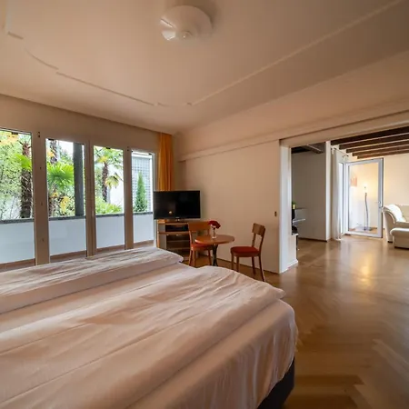 By La Perla 3* Ascona